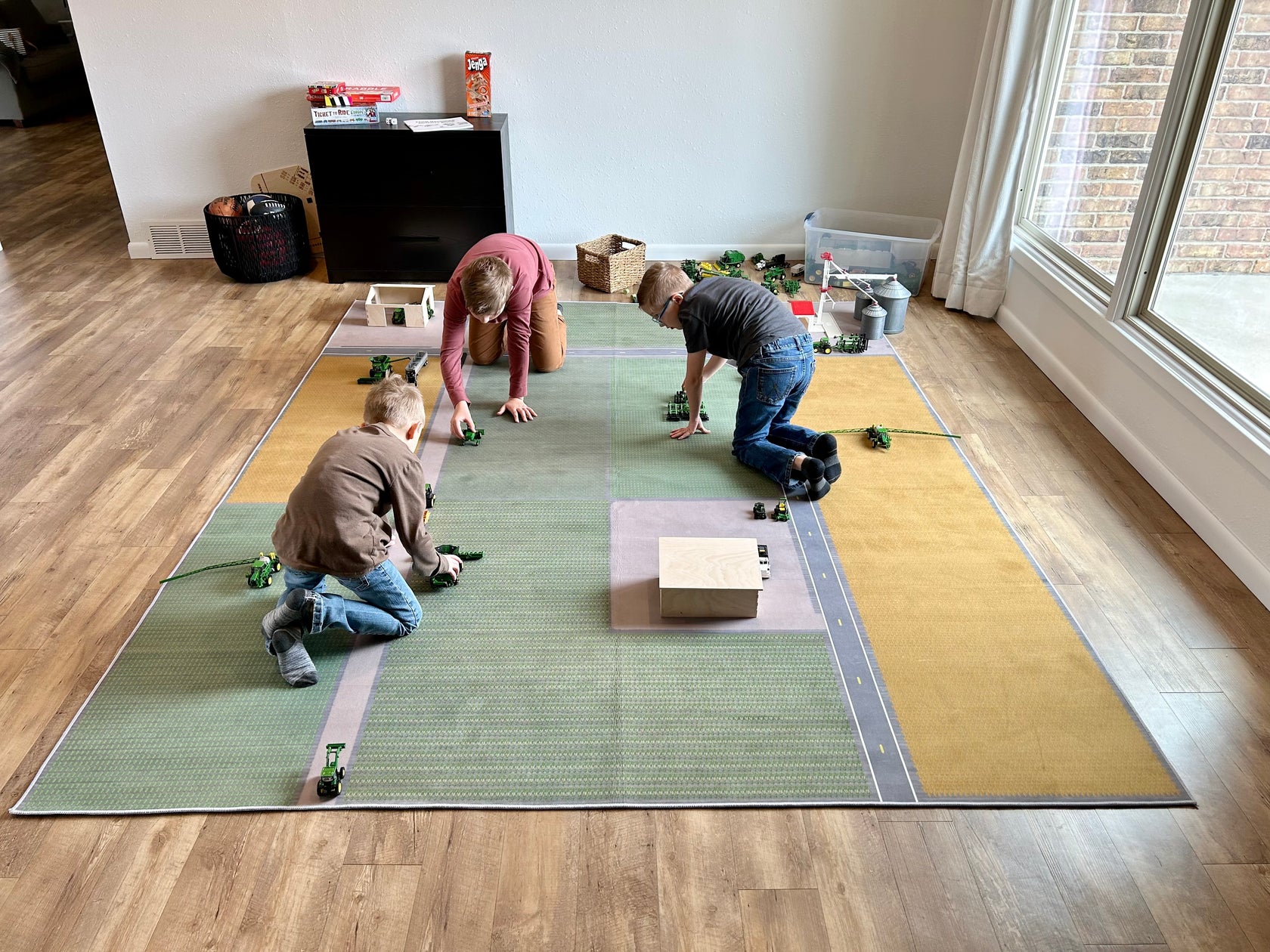 Expansive Estate Farm Rug – Rug Root Acres